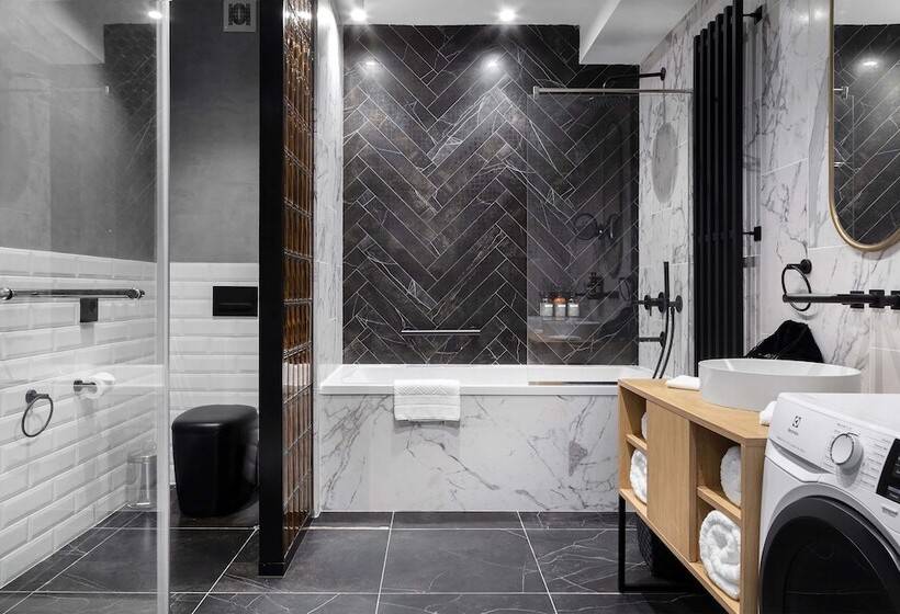 ホテル The Basilian Minsk, Curio Collection By Hilton