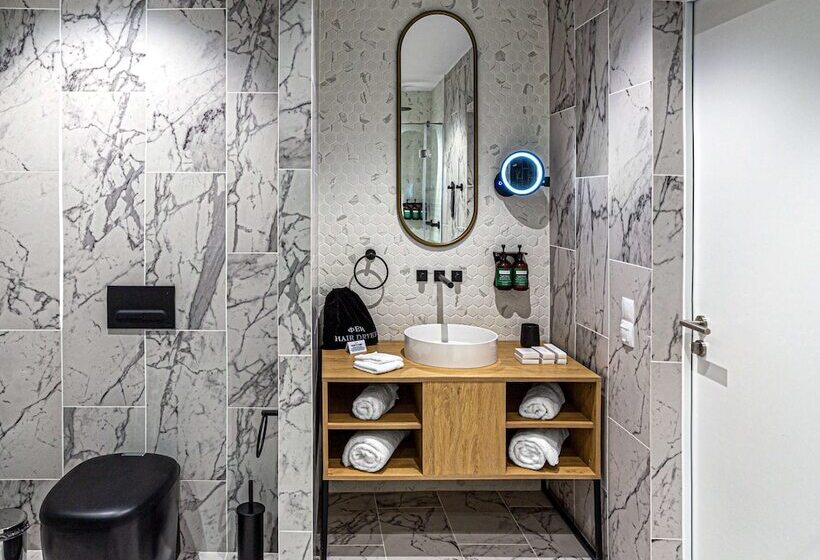 ホテル The Basilian Minsk, Curio Collection By Hilton