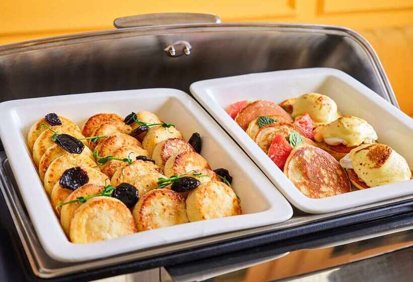 ホテル The Basilian Minsk, Curio Collection By Hilton