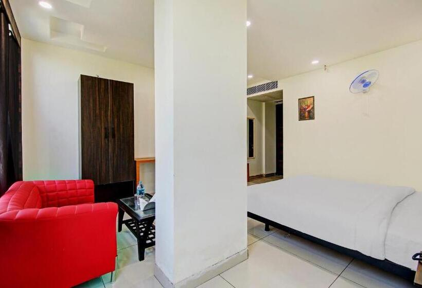 Townhouse 1260 Hotel Kinsfolk Inn