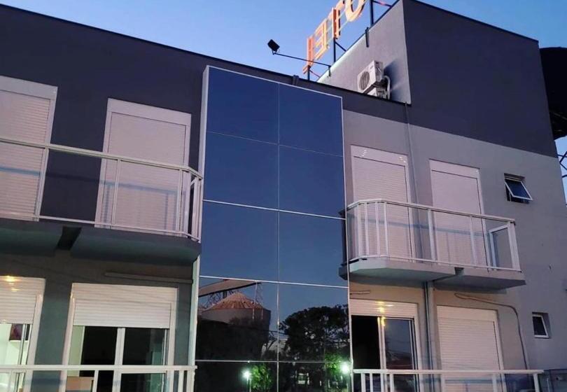 酒店 Veneza Scorsatto