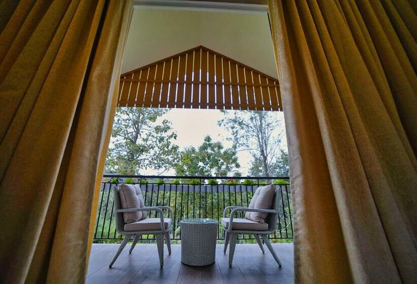 Jungle Bay Resorts & Spa