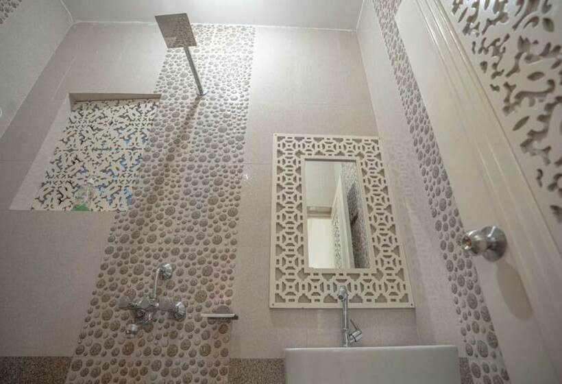 Lillywoods Zac Beach Resort, Calangute