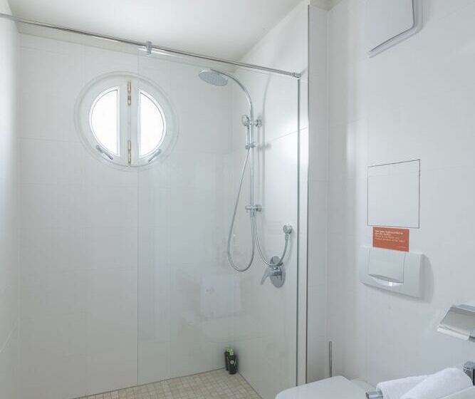 Limehome Linz Friedrichstraße