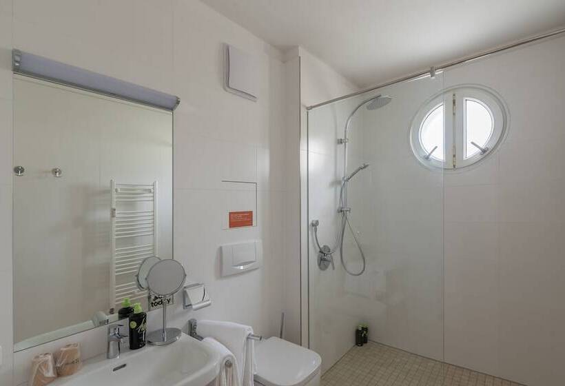 Limehome Linz Friedrichstraße