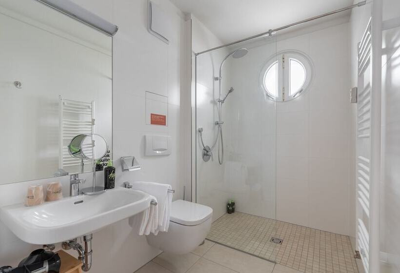 Limehome Linz Friedrichstraße