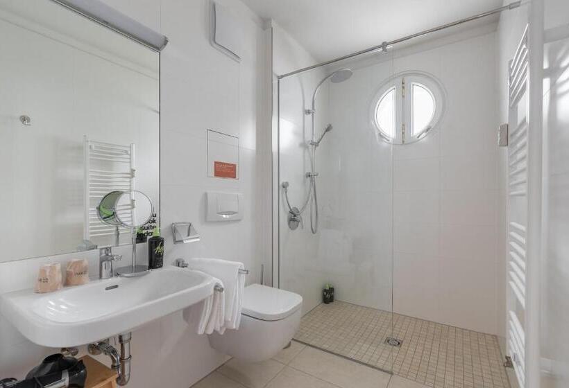 Limehome Linz Friedrichstraße