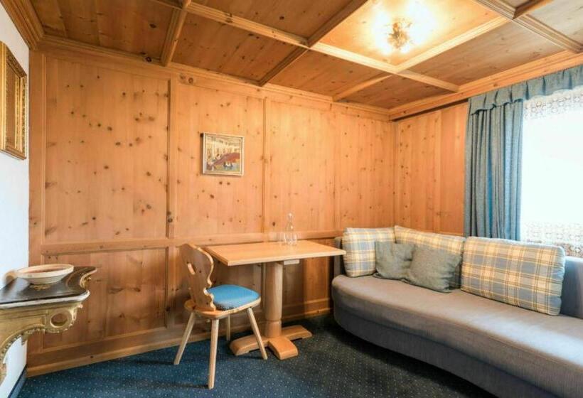 פנסיון Arlberghöhe