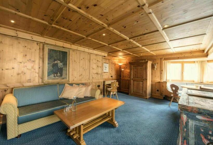 פנסיון Arlberghöhe