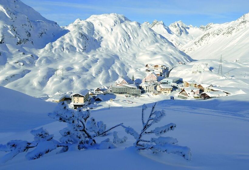 פנסיון Arlberghöhe