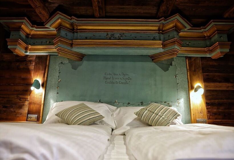 פנסיון Café Quinson Relais De Charme