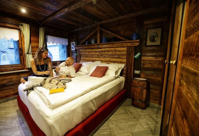 פנסיון Café Quinson Relais De Charme