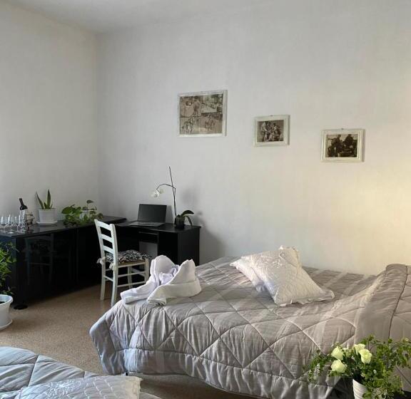 膳宿费 Casa Vacanza Lilia Vicino La Stazione E Caserma