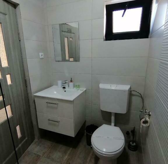 بنسيون Casutele Amaliei