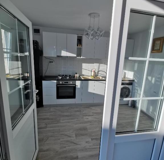 بنسيون Casutele Amaliei