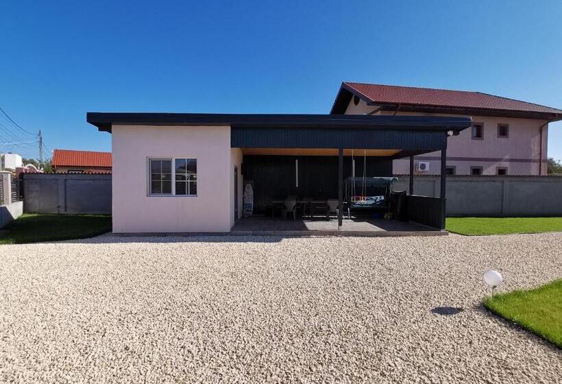 بنسيون Casutele Amaliei