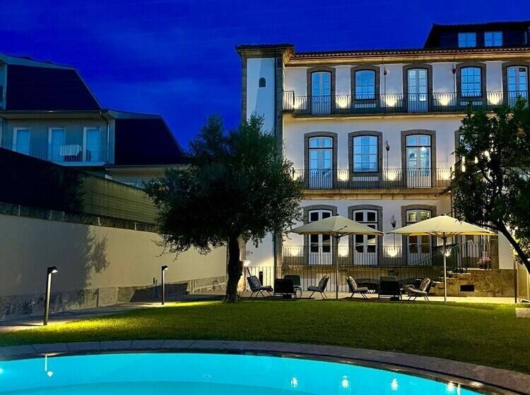 펜션 Torel Royal Court