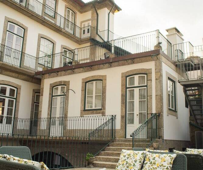 펜션 Torel Royal Court