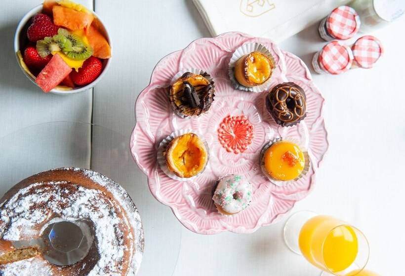 פנסיון Torel Royal Court