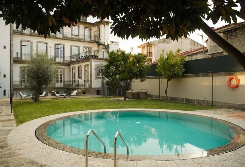 펜션 Torel Royal Court