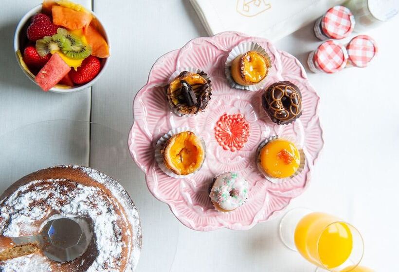 펜션 Torel Royal Court