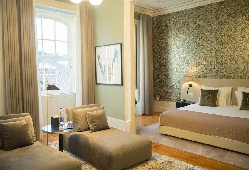 펜션 Torel Royal Court