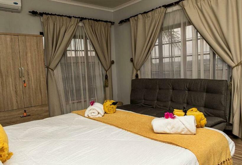 膳宿费 Mereke Manor