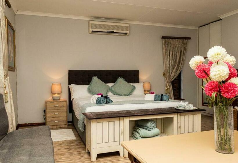 膳宿费 Mereke Manor