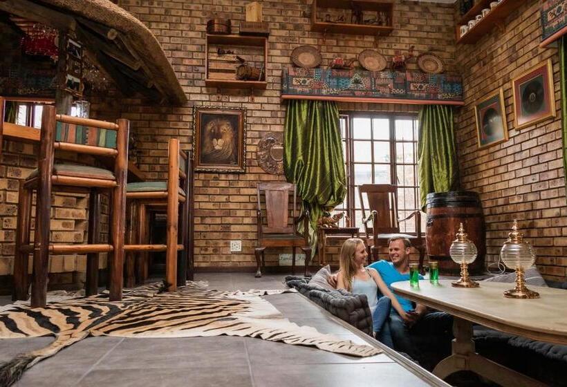 膳宿费 Mereke Manor