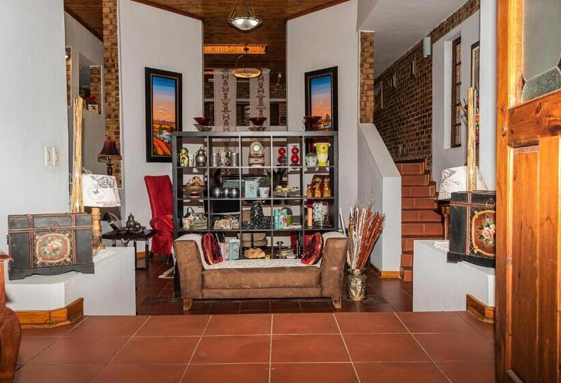 膳宿费 Mereke Manor