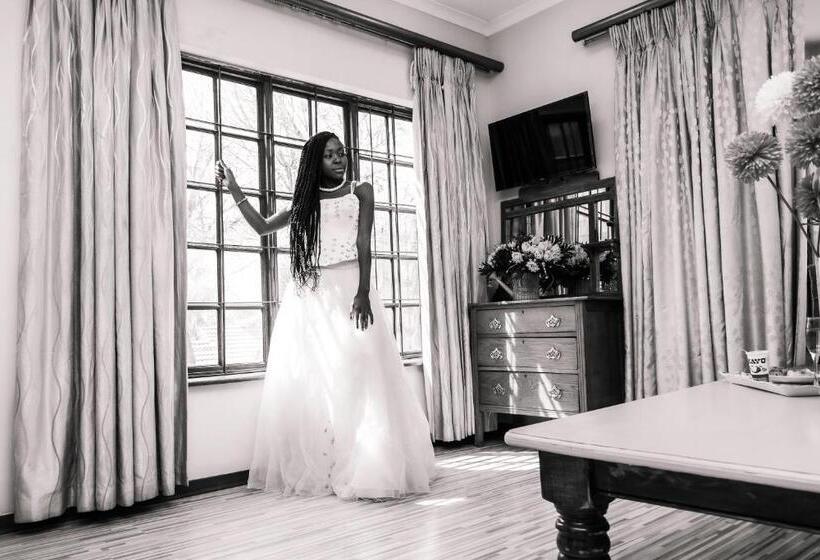 膳宿费 Mereke Manor