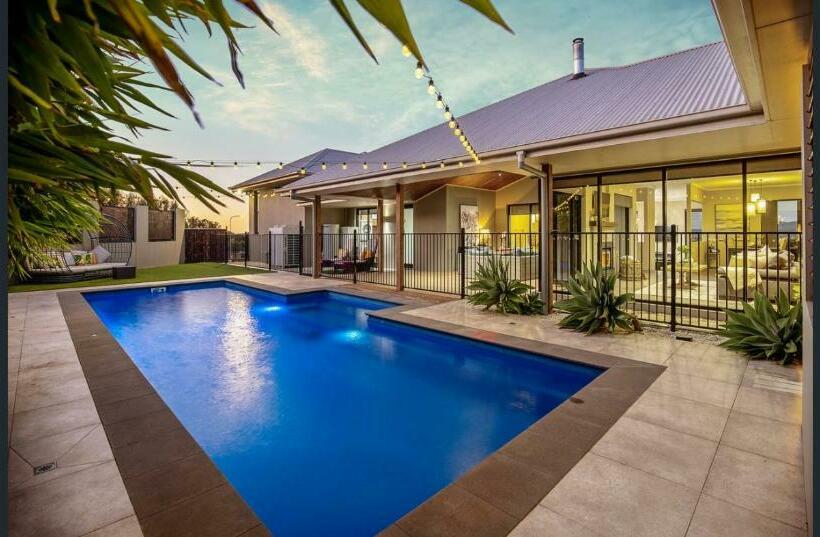 פנסיון Red Lotus Guesthouse