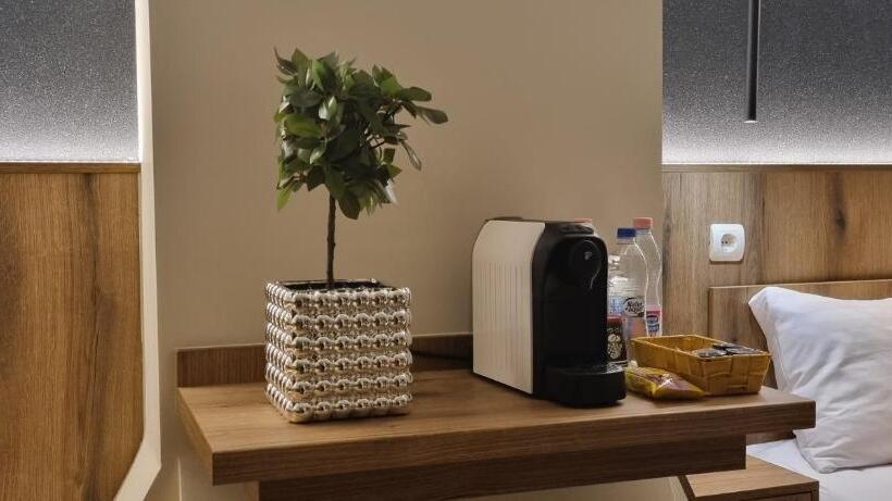 Пансион Riverside Inn Dunaparti Szuterén