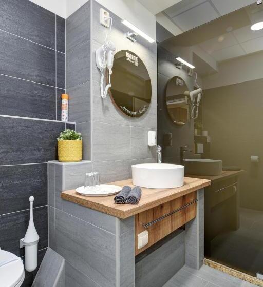 Пансион Riverside Inn Dunaparti Szuterén