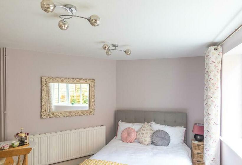 膳宿费 The Costrel