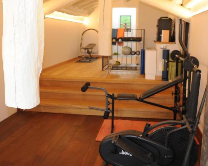 פנסיון Tlcafè Hospitality