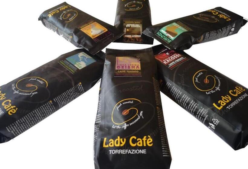 פנסיון Tlcafè Hospitality