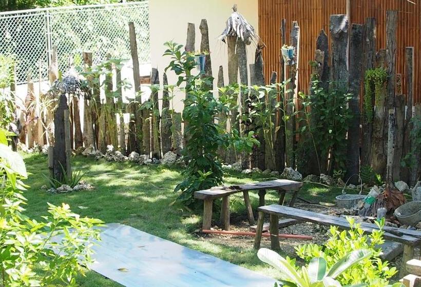 منتجع Camotes Hidden Huts