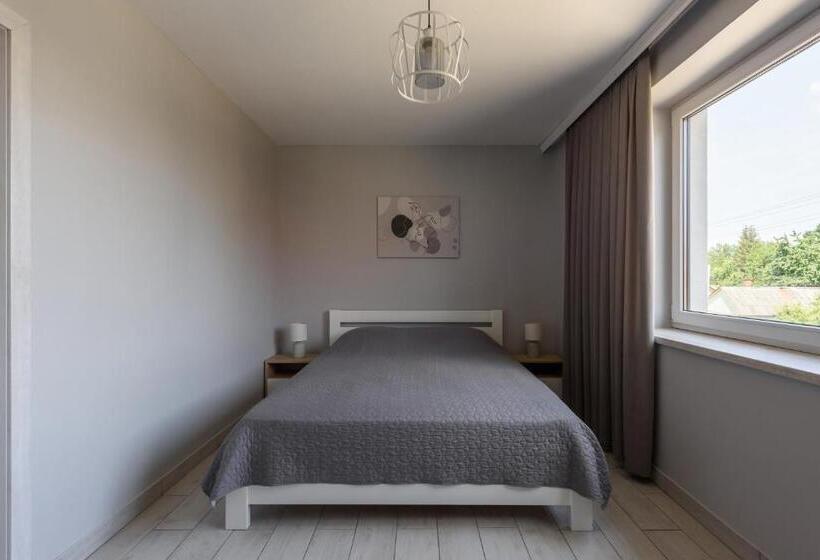 таун тераса 3 поверхи By Willox