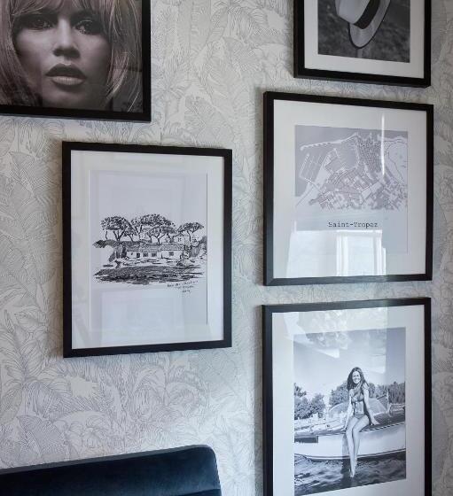 הוסטל Boutique Hotel The Old Bridge, Volendam