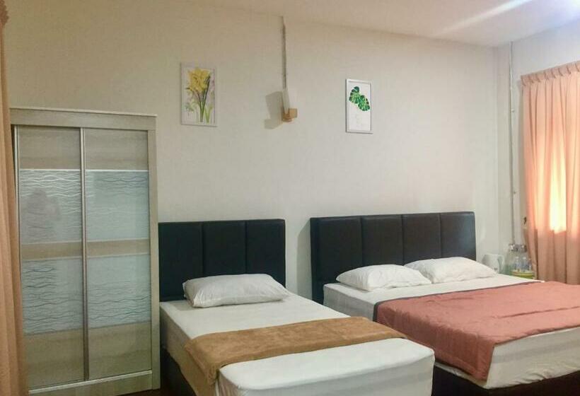 הוסטל Inapan Taman Herba