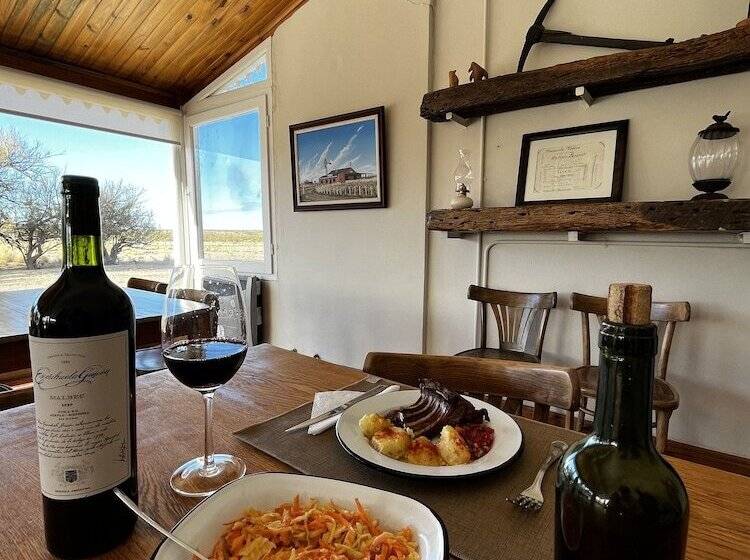 ユースホステル La Elvira Natural Lodge