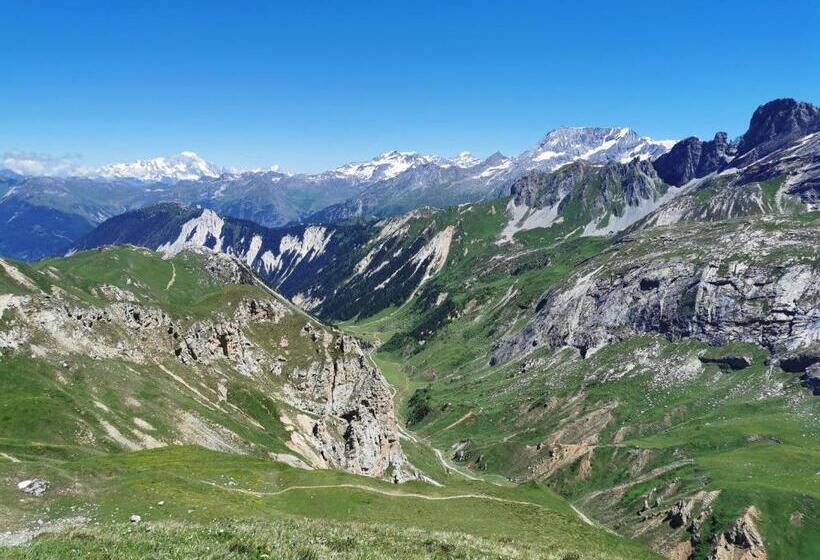 مبيت وإفطار Chalet Jardin D Angèle Chambres D Hôtes