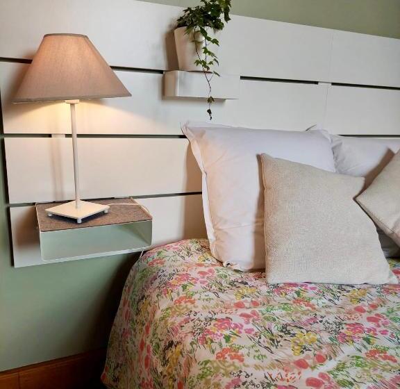 ベッドアンドブレックファースト Les Chambres D Omaha Beach Etablissement Avec Deux Chambres D Hôtes, Petit Déjeuner Compris Fait Mai