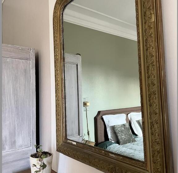 ベッドアンドブレックファースト Les Chambres D Omaha Beach Etablissement Avec Deux Chambres D Hôtes, Petit Déjeuner Compris Fait Mai