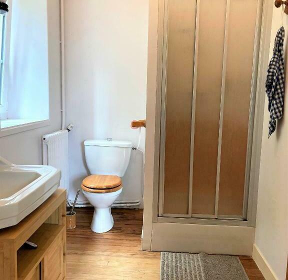 ベッドアンドブレックファースト Les Chambres D Omaha Beach Etablissement Avec Deux Chambres D Hôtes, Petit Déjeuner Compris Fait Mai