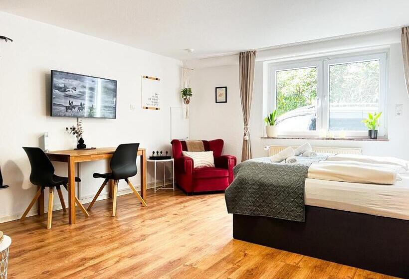 민박 Modern Room With Netflix In Porta Westfalica