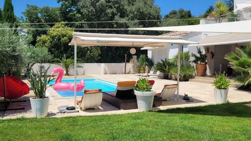 مبيت وإفطار Villa La Valentine 1