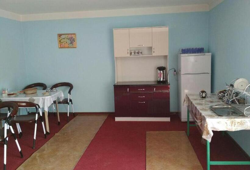 Hostel Farovon