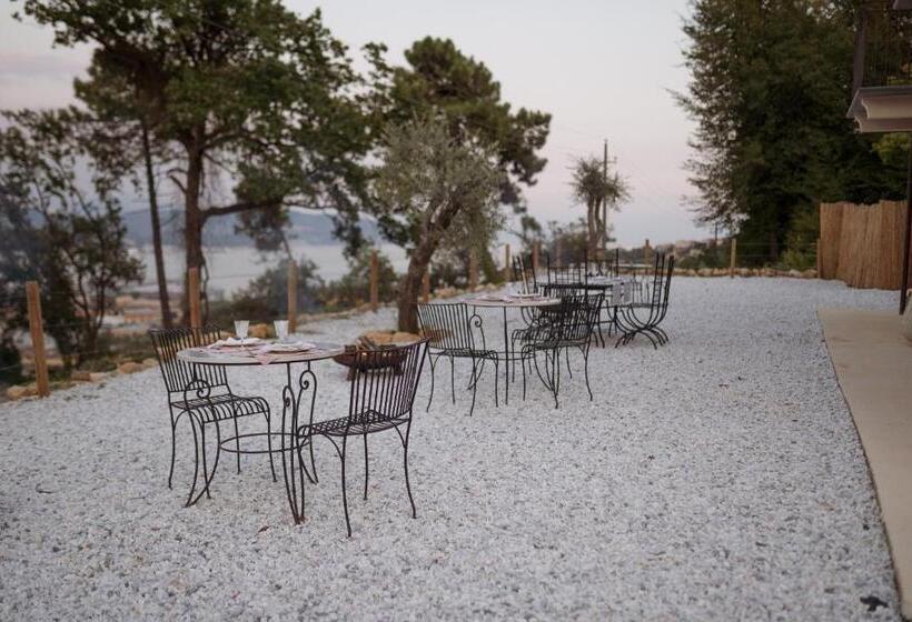 هتل Agriturismo Belvedere 9